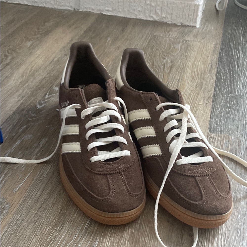 NWT Adidas Brown & Cream  Handball Spezial